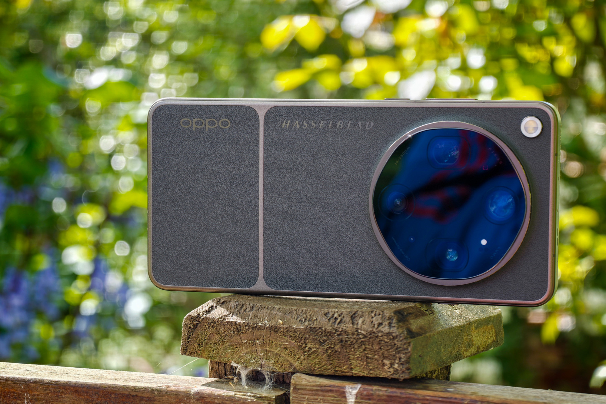 Oppo presenta el Find X9 Ultra con cámara teleobjetivo de 10x