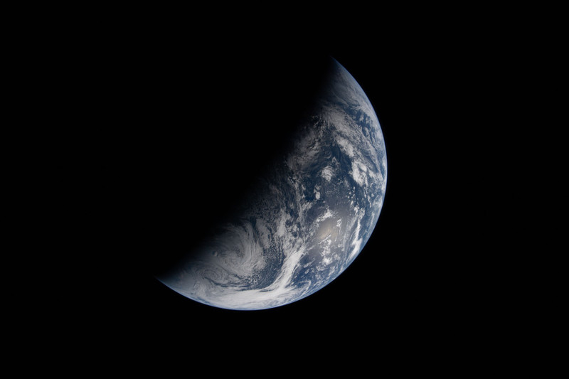 NASA comparte una vista del terminador en la Tierra por el Día del Planeta