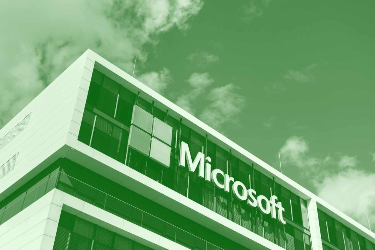 Microsoft's Internal Moves Shake the Global Carbon Removal Market