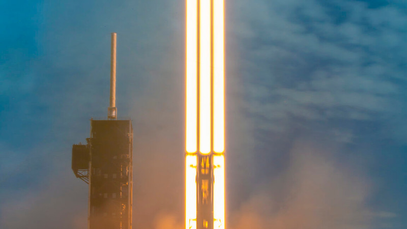 El Rocket Report destaca el regreso del Falcon Heavy y el debut del Soyuz-5