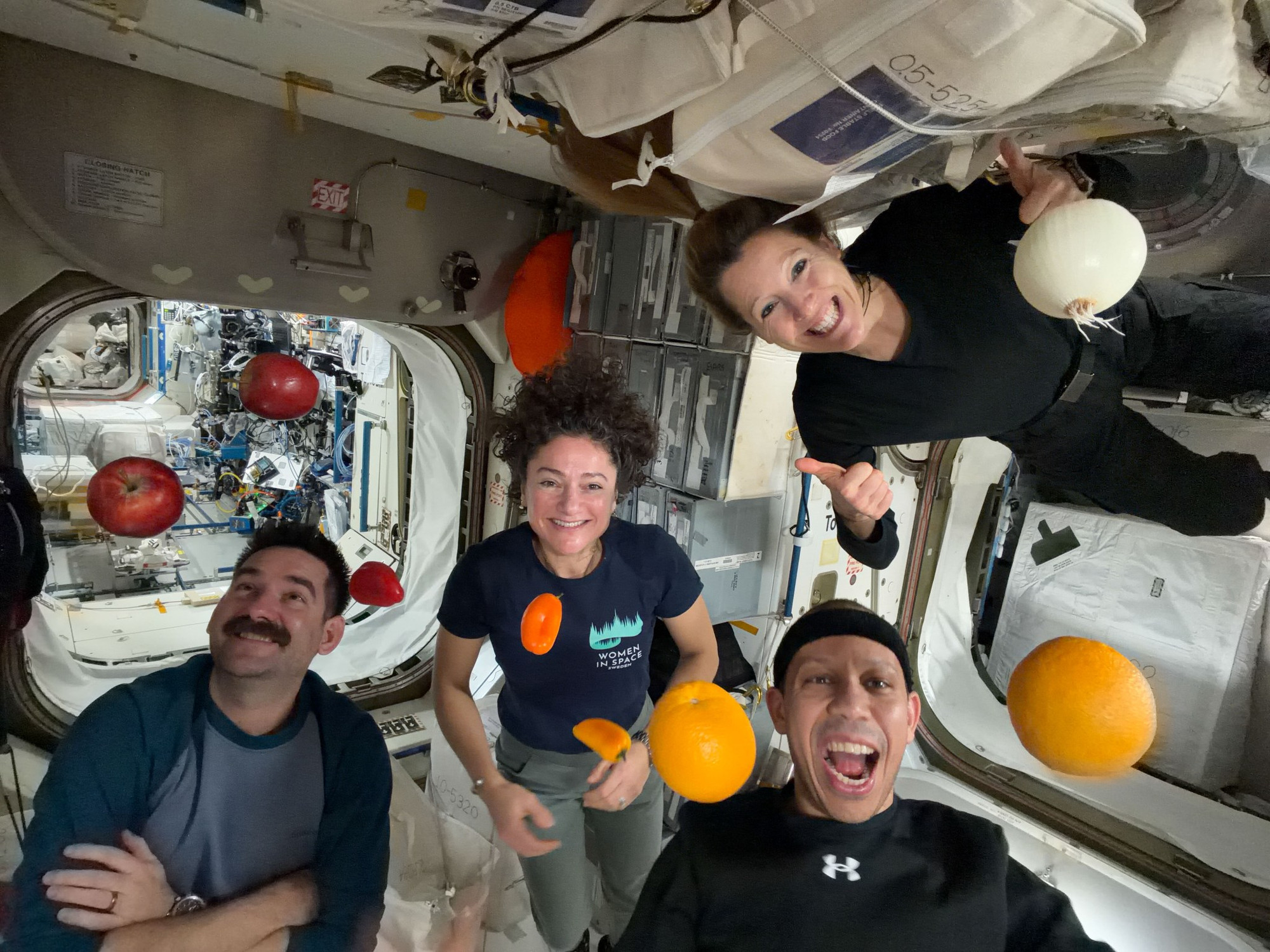 Fresh Food Delivery for the International Space Station
