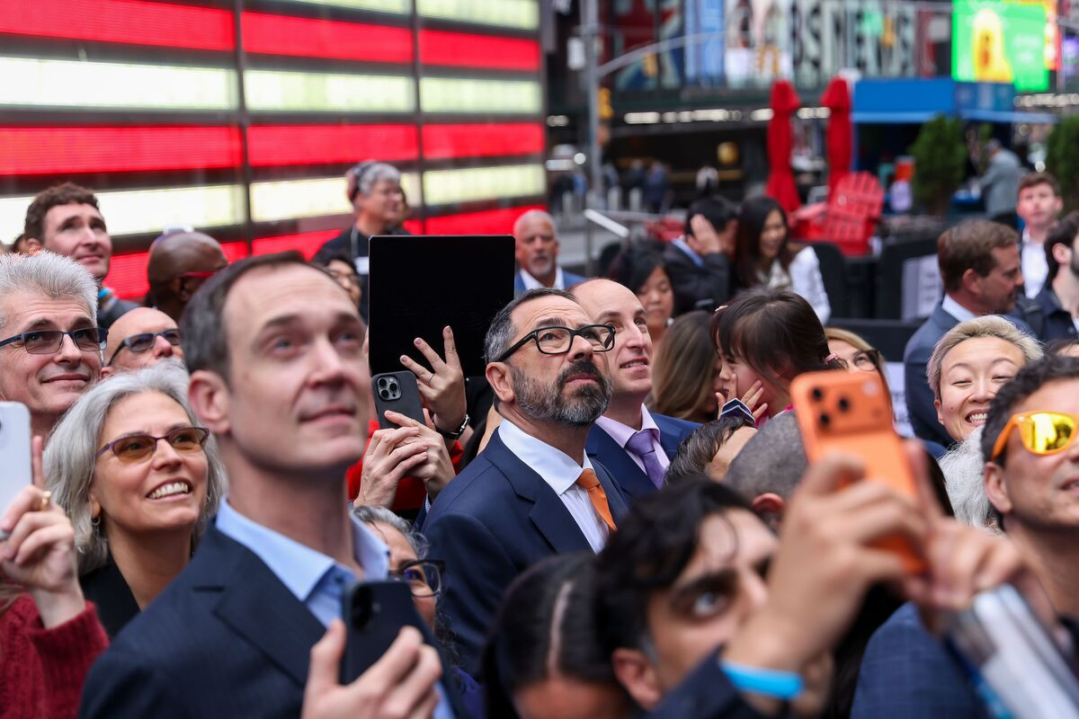Cerebras CEO's IPO Success Creates $3.2 Billion Fortune