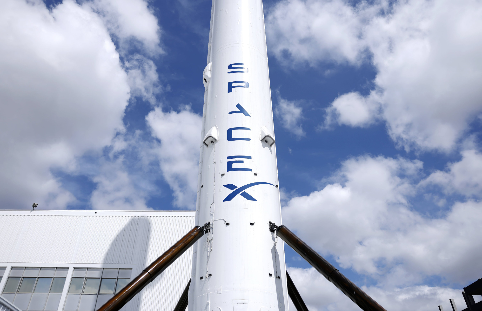 SpaceX Prepares for IPO with Over $2 Trillion Valuation