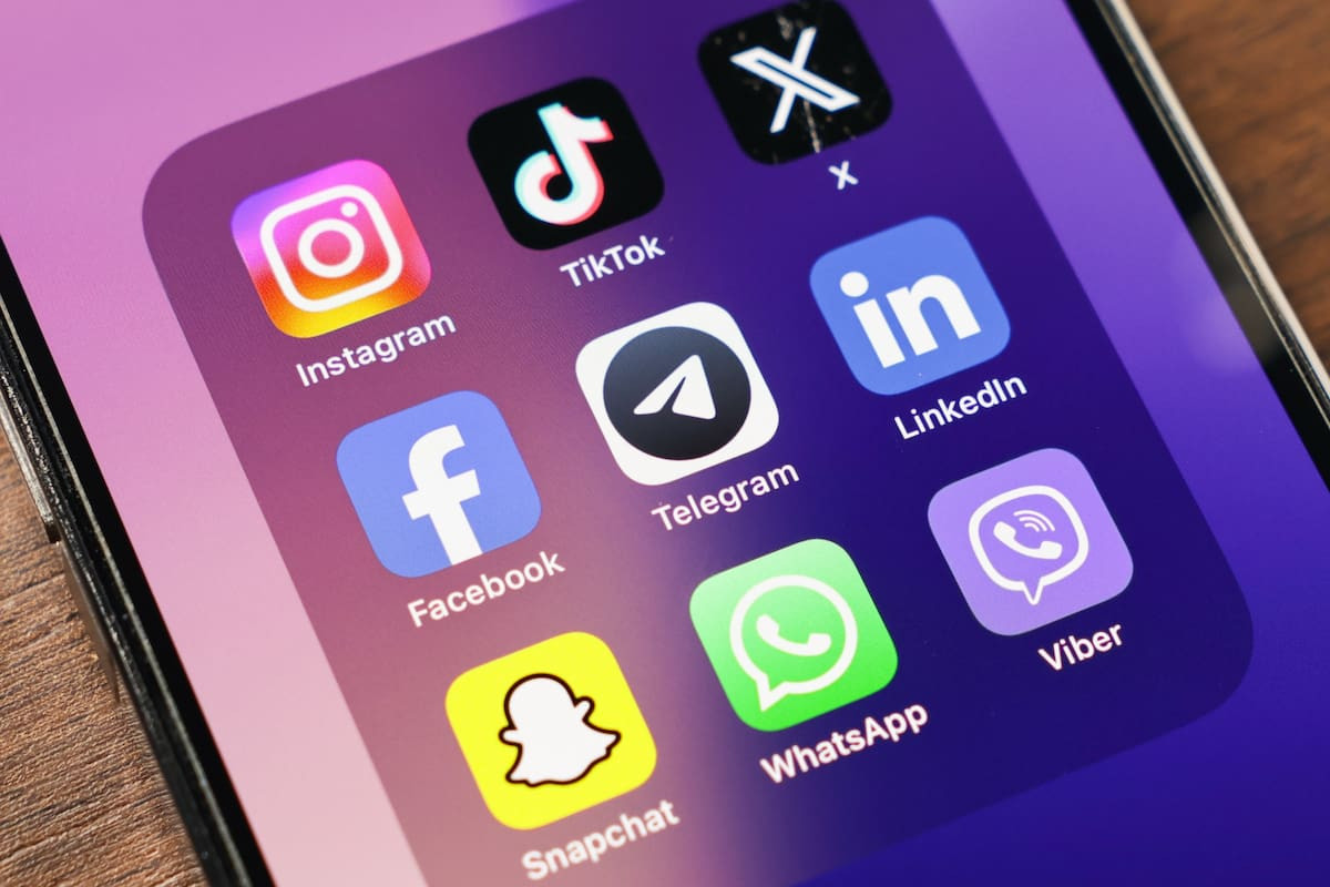 United Arab Emirates Bans Social Media for Minors Under 15