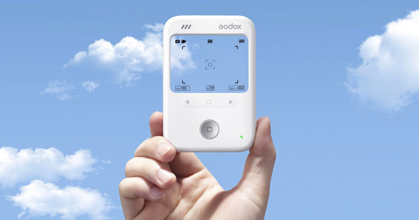 Godox C100 Redefines Compact Photography with its Innovative Transparent Display
